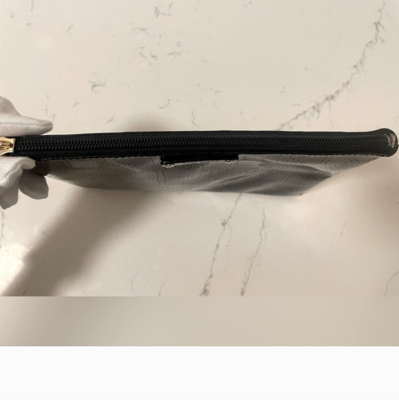 LIKE NEW Kate Spade Metro Spade Zip Pouch, Black Perforated hearts - Picture 3 of 12